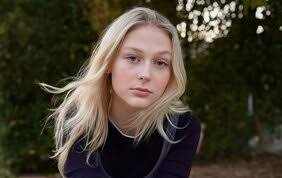 Аливия Элин Линд (Alyvia Alyn Lind): фильмы, биография, семья, фильмография  — Кинопоиск