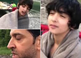 Hrithik roshan married sussanne khan in a private ceremony in bangalore in 2000. Super 30 Effect Hrithik Roshan S Sons Hridhaan And Hrehaan Catch Up On The Bihari Dialect Bollywood News Bollywood Hungama