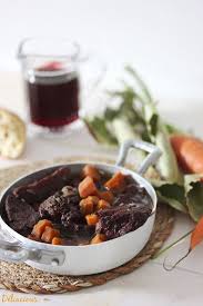 Le Bourguignon Sans Boeuf Dedans Le Petit Plat Qui Te Met Bien Recette Recette Boeuf Plat Vegan Recette