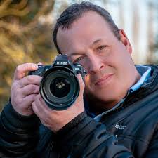 Im looking for videographer please for 2nd August for my wedding in  basildon essex that can travel to southend for cermoney :)