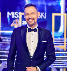 Kim jest narzeczona krzysztofa ibisza? Krzysztof Ibisz Zareczyl Sie Z Uczestniczka Top Model Zobacz Pierscionek Foto Gala Pl