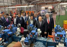 Mustafa varank (1 ocak 1976; Pir Inci