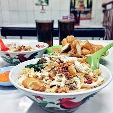 / ˌ n ɑː s i ɡ ɒ ˈ r ɛ ŋ /) refers to fried rice in both the indonesian and malay languages. Bubur Ayam A Guan Jakarta Restaurant Reviews Photos Phone Number Tripadvisor