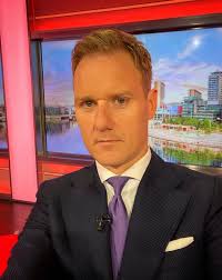 Dan walker presented the 'clash of the titans' segment of the sport relief telethon. Dan Walker Mocks Piers Morgan With Bbc Breakfast Viewing Figures After Dullards Dig Irish Mirror Online