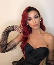 Αναστάτωσε τους διαδικτυακούς της φίλους. Elenh Foyreira Anastatwnei To Instagram Me Thn Allagh Sta Mallia Ths Ta Nea