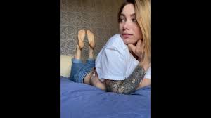 Joi in the pose - Porn comic, Rule 34 comic, Cartoon porn comic - takos.sk