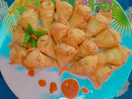 Kalau biasanya berupa ketupat sayur dan berbagai perintilannya, kali ini coba buat masakan dengan kulit pangsit. Resep Pangsit Isi Tahu Putih Yang Enak Dan Sehat Indozone Id