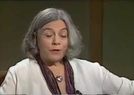 "La búsqueda del interlocutor" es una de las reflexiones que más me gustan  de mi querida Carmen Martín Gaite., Hoy es su cumpleaños y la recuerdo 💜