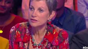 The latest tweets from @tpmp The Necklace Cherry Luna By Belle Miss Of Isabelle Morini Bosc In Touche Pas A My Post Spotern