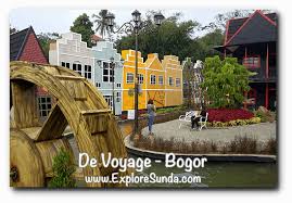 Bogor selatan1,2 km von de voyage bogor. De Voyage Bogor The Selfie Garden With A European Backdrop