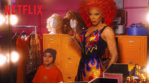 Rupaul's drag race ist einer der hellsten aufgehenden sterne des realityfernsehens. Aj And The Queen Offizieller Trailer Netflix Youtube