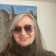 Rosemarie Morse's Instagram, Twitter & Facebook