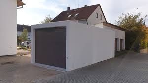 Includes wooden window and fascia as standard. Einzel Garage Aus Beton Mit Sektionaltor News Brandl