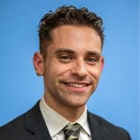 Eli Weiss's Instagram, Twitter & Facebook