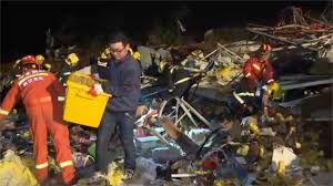 17,343 likes · 2,652 talking about this. Tornado Hits Wuhan Kills 6 Injures 218 Youtube