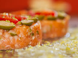 Resultado de imagem para salmão tartar