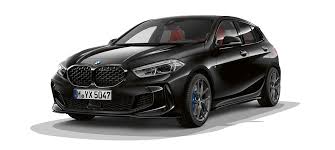 Revised dashboard design and instrument cluster. Bmw M135i Xdrive Modelle Technische Daten Preise Bmw De