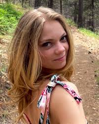 Hi! I'm Olivia and I'm a theatre and film actress living in Northern  California. I hope to share my work and progress as an actress here