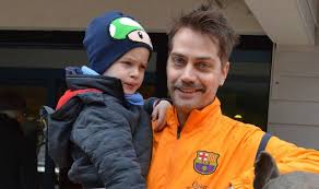 Levente harsányi was born on march 21, 1970 in budapest, hungary. Harsanyi Levente A Parok 90 Szazaleka Megcsalja Egymast Interju Borsonline