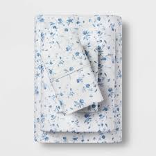 Free shipping on orders of $35+ and save 5% every day with your target redcard. Queen 400 Thread Count Floral Print Cotton Performance Sheet Set White Blue Floral Threshold Target