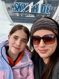 Sidney Kenney's Instagram, Twitter & Facebook