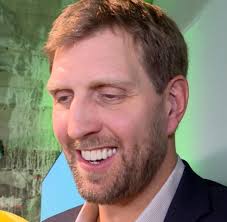 May 31, 2021 · in der nba wurde kürzlich eine seltene erstausgabe einer karte von luka doncic von den dallas mavericks für 4,6 millionen dollar (3,86 millionen euro) verkauft. Dallas Mavericks Aktuelle News Nachrichten Zum Nba Club Welt