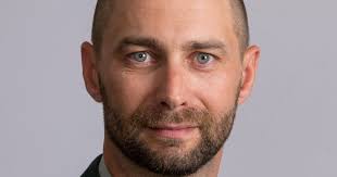 Helgesen, Daniel Ekrem