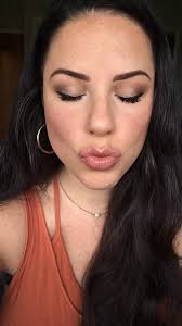 Who hates eyeshadow creasing or rubbing off?