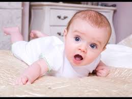 Tidak harus membeli, anda juga bisa kok membuat camilan bayi 9 bulan sendiri. Ketahui Perkembangan Bayi Usia 8 9 Bulan Youtube