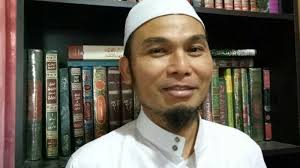 Kedua, menyemir rambut menjadi hitam adalah makruh. Hukum Mengecat Rambut Adalah Halal Tapi Asal Syaratnya Seperti Ini Banjarmasin Post