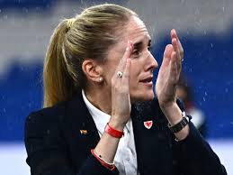 Wales manager Gemma Grainger steps down to take charge of Norway