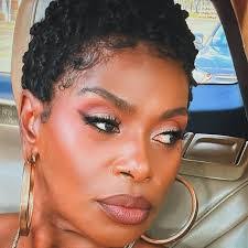 Shante Griffin's Instagram, Twitter & Facebook