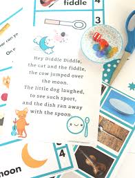 She loves the nursery rhymes and there are so many different activities you can do with rhymes like this. Hey Diddle Diddle Lesson Plan And Crafts No Time For Flash Cards