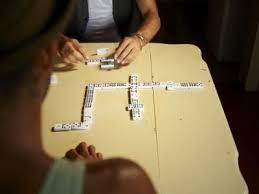 How To Play Dominican Dominoes Domino Simple Game Play