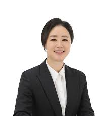 하지만 이제는 변호사들이 롤의 도움을. Epurimdbaqrwm