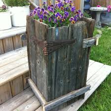 Made with cherry and walnut hardwood. Pin By Frances Romedy On Landscaping Barn Board Crafts Barn Wood Crafts Barn Wood Projects