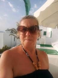 Elda Arriaga's Instagram, Twitter & Facebook