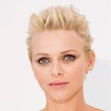 Fürstin charlene von monaco hat jetzt kurze haare intouch. Star Frisuren Charlene Von Monaco Gala De