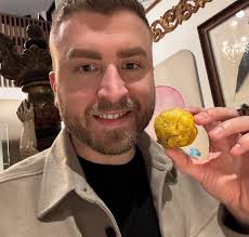 Gracias Colombia, nos vamos con el trabajo hecho y con mucha  responsabilidad de construir una biblioteca nueva para una escuela con  pocos recursos económicos. La biblioteca será un espacio de paz, lectura