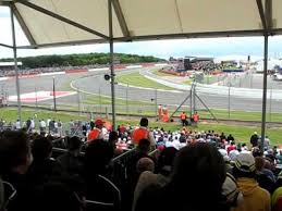All wheelchair accessible viewing areas around the circuit are clearly signposted and named. Silverstone F1 2009 Qualifying At Copse B Youtube