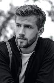 Mens Hairstyles For Thick Hair Oval Face Cool Hairstyles For Thick Mens Haircuts Short Mens Hairstyles Thick Hair Mens Hairstyles Short