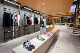 Commonwealth Opens Its Largest Flagship Store In The Philippines Retail Shelving Store Retail Experience