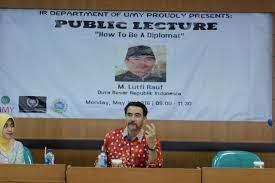 37/ 1999 tentang hubungan luar negeri: Diplomat Miliki Peran Penting Dalam Pelaksanaan Politik Luar Negeri Indonesia Universitas Muhammadiyah Yogyakarta