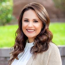 Salina Brown's Instagram, Twitter & Facebook