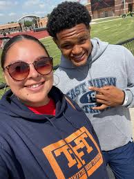 Cassandra Rainey (@Cass_Rainey)