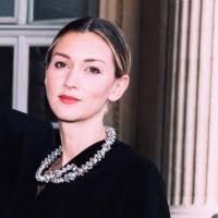 J'ai le plaisir de vous annoncer que j'occupe désormais le poste de…