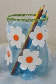 Siz de bizim gibi saksı ve çiçek aşığı iseniz, miyadı dolmuş eşyalarınızı saksı haline getirmeniz için ilham olacak şahane fikirler paylaşacağız sizinle. Pet Sise Ile Kalem Kutusu Yapimi