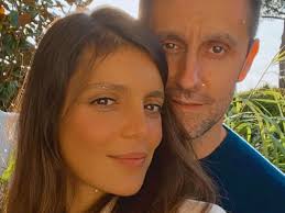 Em momento carinhoso, Andreia Rodrigues diz: “Beijinhos repenicados? Dou às  minhas filhas e ao Daniel”