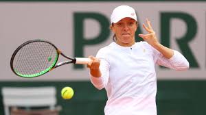 Świątek pewnie wygrała kolejne cztery gemy starcia i triumfowała w drugim secie 6:2. Iga Swiatek Eugenie Bouchard Wynik I Relacja Z Meczu Rolanda Garrosa French Open Eurosport W Tvn24