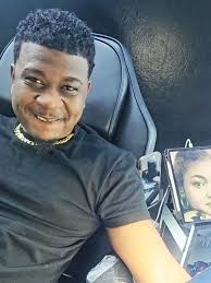 Arte en Saint Thomas: Retrato para DJ Auténtico